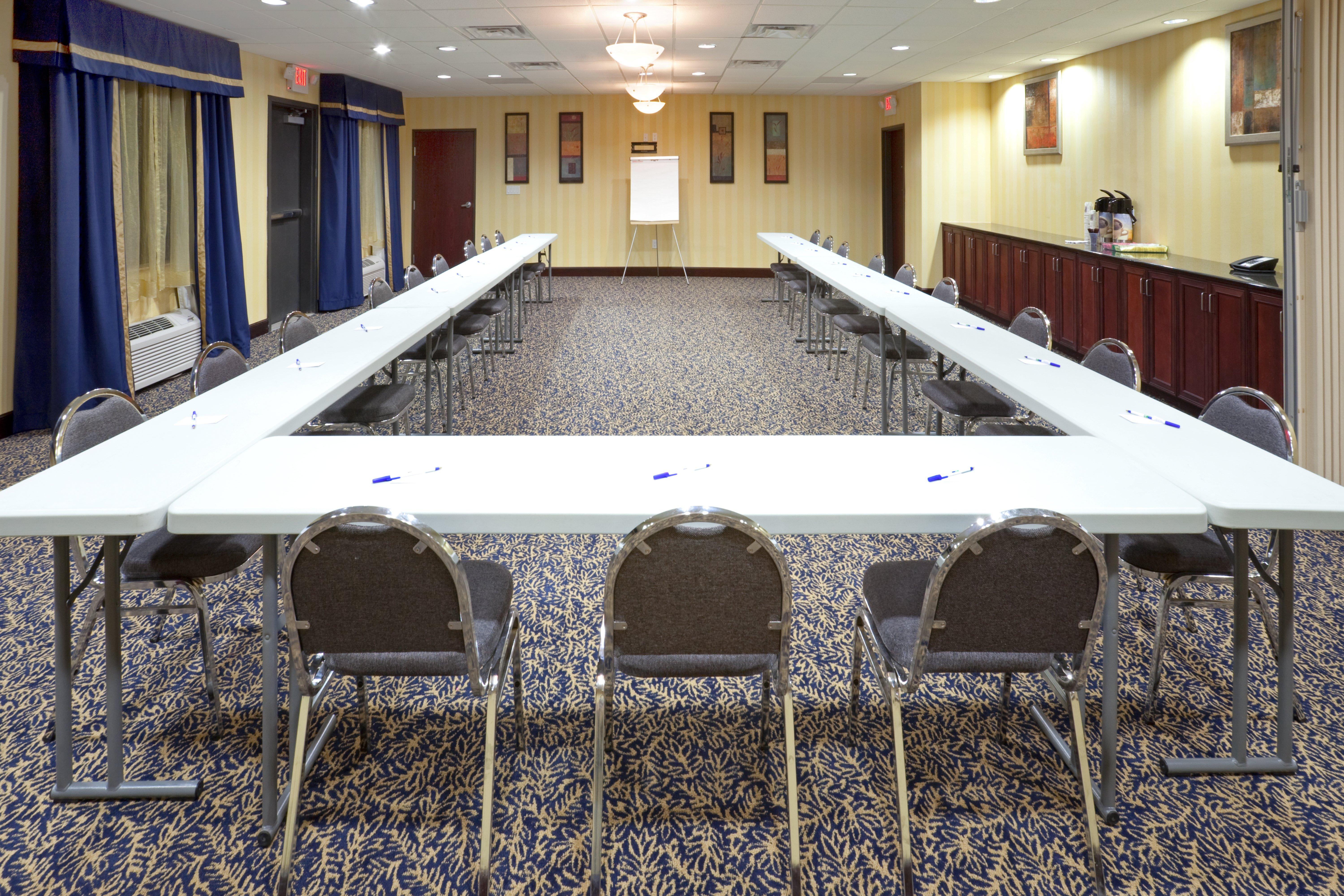 Holiday Inn Express & Suites Lubbock West By Ihg Exterior foto