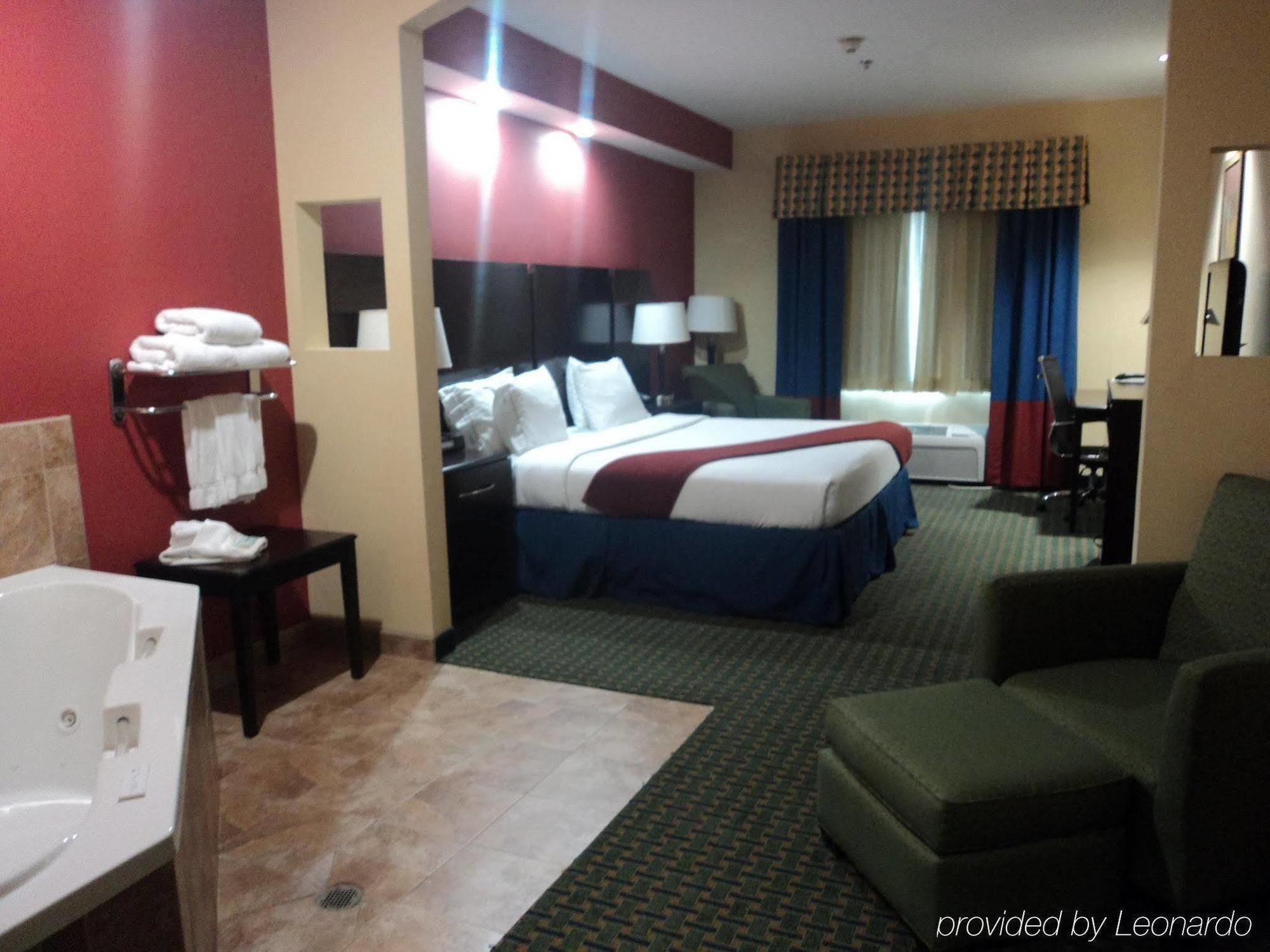 Holiday Inn Express & Suites Lubbock West By Ihg Habitación foto